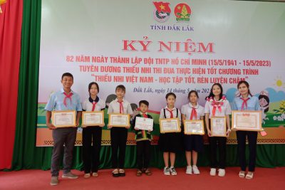 Lễ tuyên dương thiếu nhi các cấp, đội viên hoàn thành rèn luyện các chuyên hiệu
